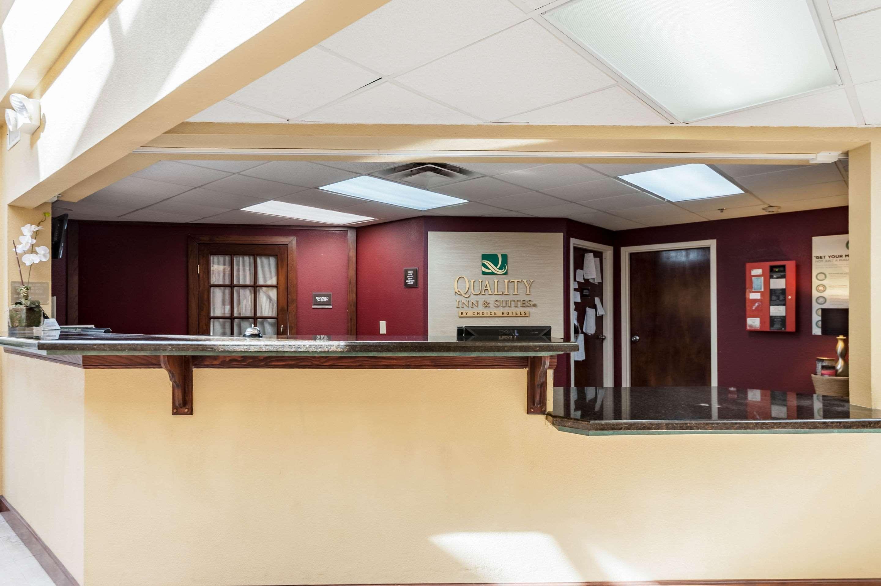 Quality Inn & Suites Лафайетт Экстерьер фото