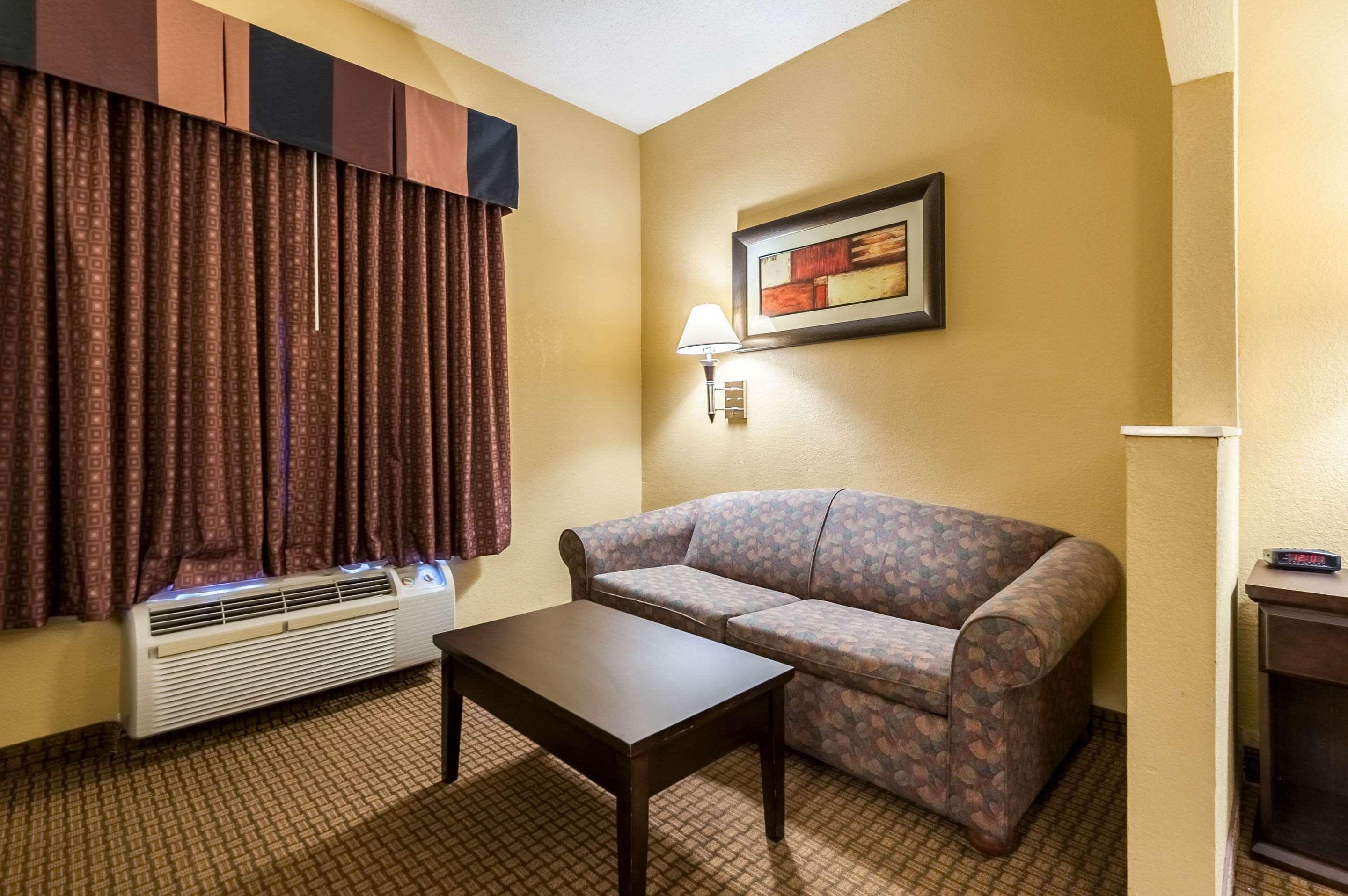 Quality Inn & Suites Лафайетт Экстерьер фото