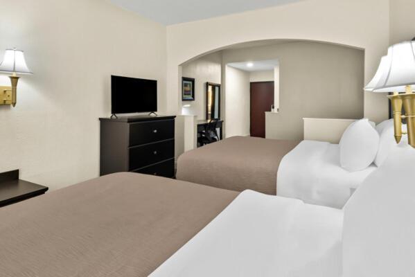 Quality Inn & Suites Лафайетт Экстерьер фото